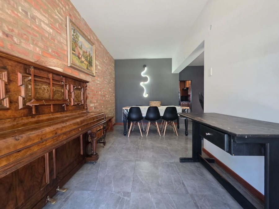 4 Bedroom Property for Sale in Van Der Hoff Park North West